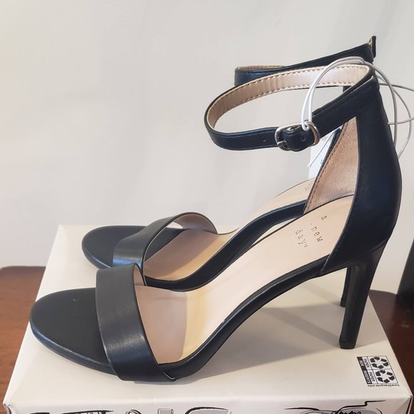 Black Myla Pumps Black Size 6 NWT - Picture 10 of 14